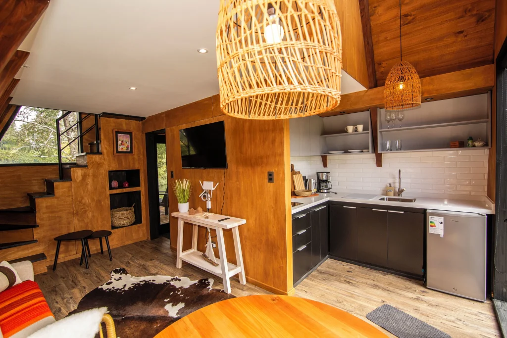 The Ultimate Guide to Treehouse & Elevated Cabin Stays Around the World 5c8edcda