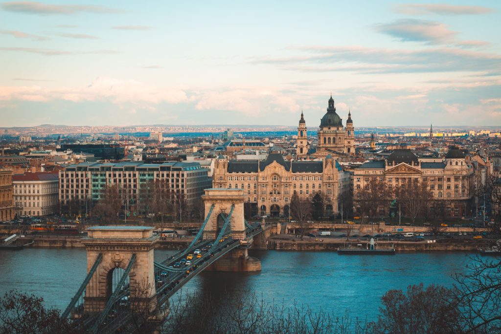 Budapest downtown architecture near Mamaison VIBE Hotel — Chain Bridge view